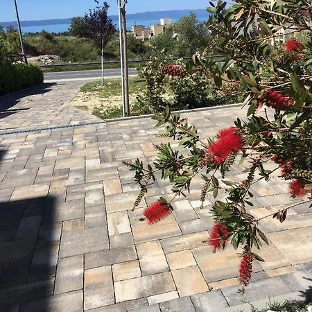 Apartament With A Parking Space - 16496 Makarska