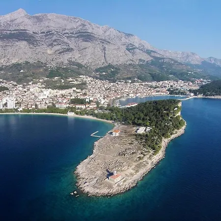 With A Parking Space - 16496 Makarska